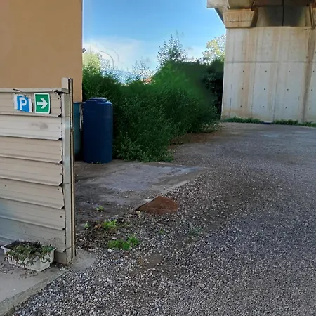 Viavai Airport Casa de hóspedes